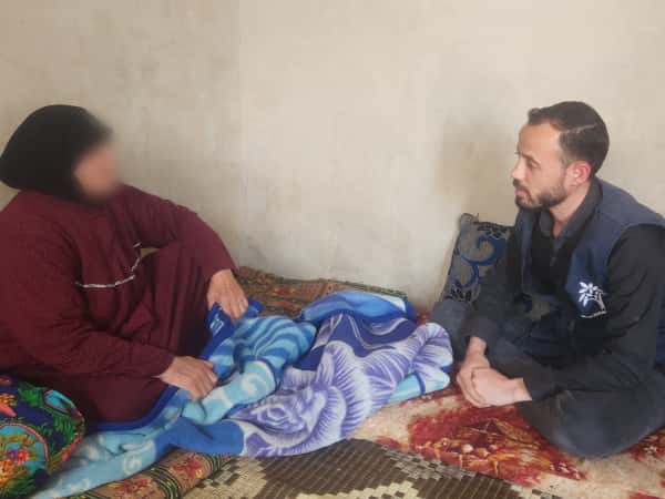 Aunt Najma is waiting for someone to comfort her and sponsor her surgery.