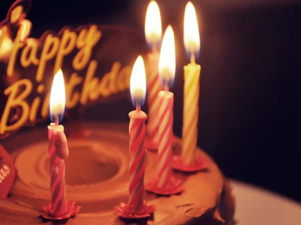 !it\'s Siba and Bisan birthday!!... make the children happy with a bite of cake 🥳 🎂🤍🍩🍿🍭