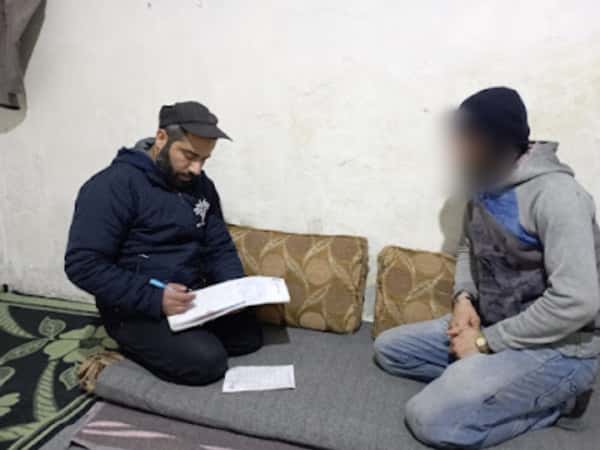Mohammed, a young man, suffers from vasculitis and an eye injury.