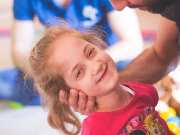 مركز ملهم لاطفال الشلل الدماغي