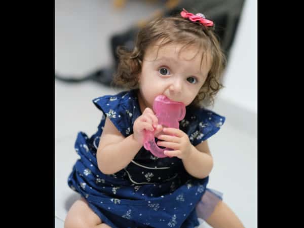 ليال الأمورة حبت تفرح اطفال العالم بعيد ميلادها الأول