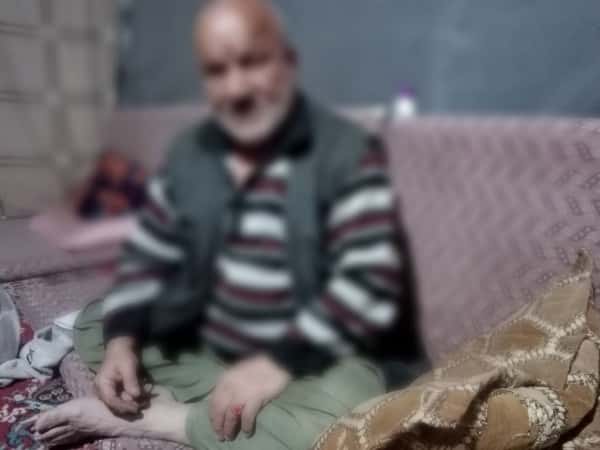 العم محمد يعاني من مرض بالقلب وبحاجة مساعدة