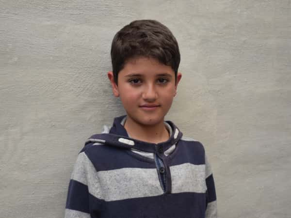 Ahmad, ein vom Erdbeben betroffenes Kind