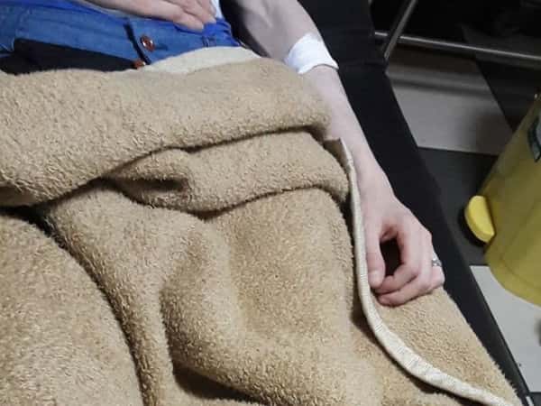 medical care for a man with renal stones