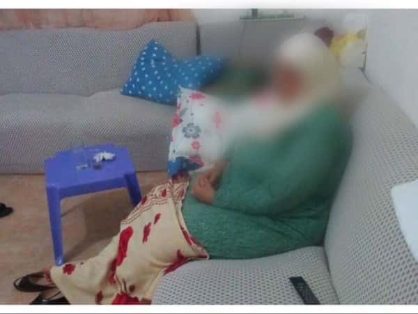 Eye surgery for elderly woman