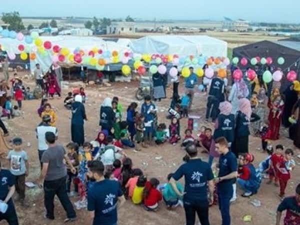 عيديات لأطفال مخيمات الداخل السوري