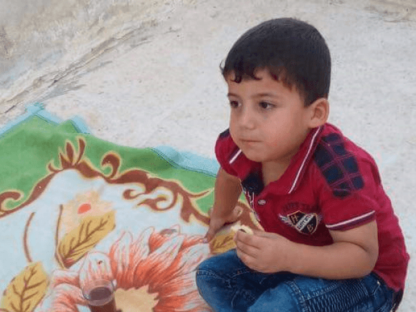 Child in need of tonsectomy surgery
