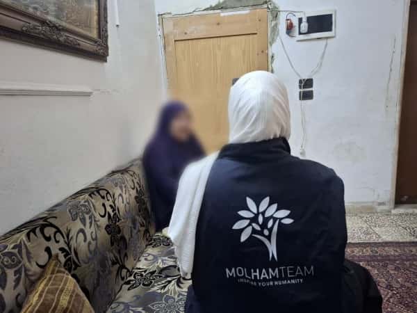 A mother trying to stand up again