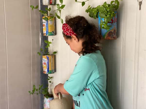Fatima is an orphan girl who aspires to become a teacher to teach kids the Holy Quran