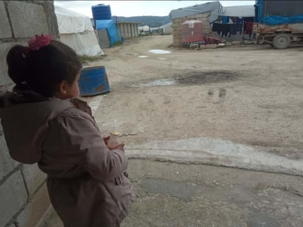 Hiba ist ein Waisenmädchen aus Latakia