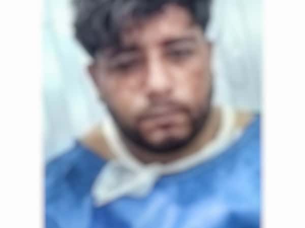 شاب سيفقد نظره خلال يومين!