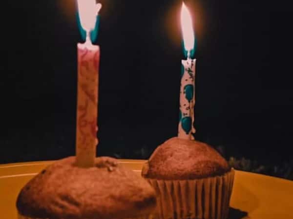 شهر أربعه حمل معو الخير كلو