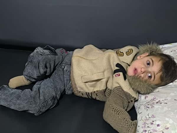 A childhood burdened by pain and multiple challenges!