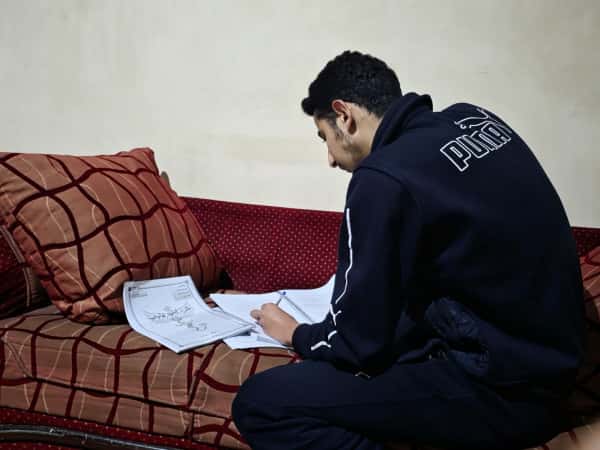 بدعمكم… أمجد يواصل طريقه