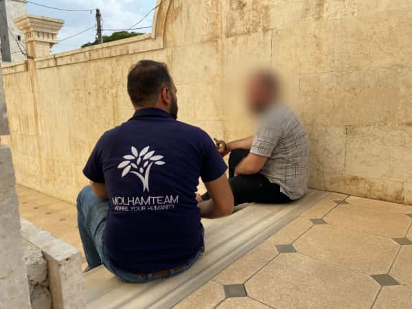 الأخ محمد بحاجة مساعدتكم هل من معين له ولأطفاله؟