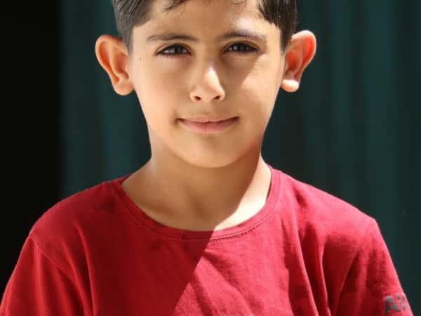 Mahmoud ist ein Waisenkind aus Deir-Ezzor