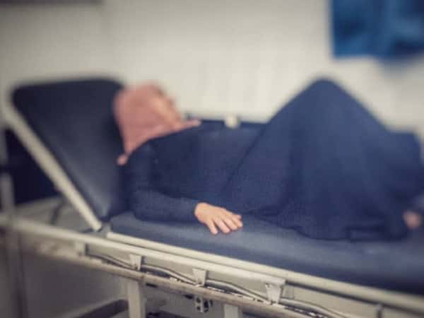 A woman needs catheterization