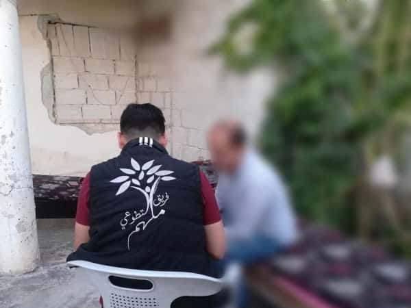 شاب لديه حصوات في الكلية وبحاجة عملية تفتيت