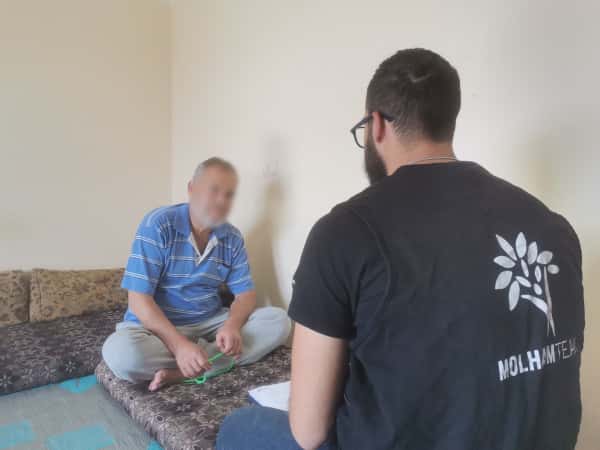 Khalid is with kidney stones, needs surgery