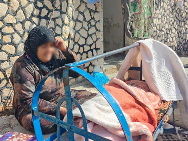 Eyes that cannot see.