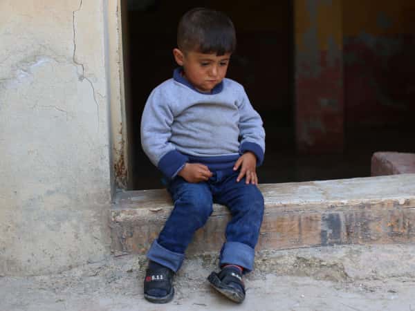 Mustafa, a child who has lost his parents due to the earthquake