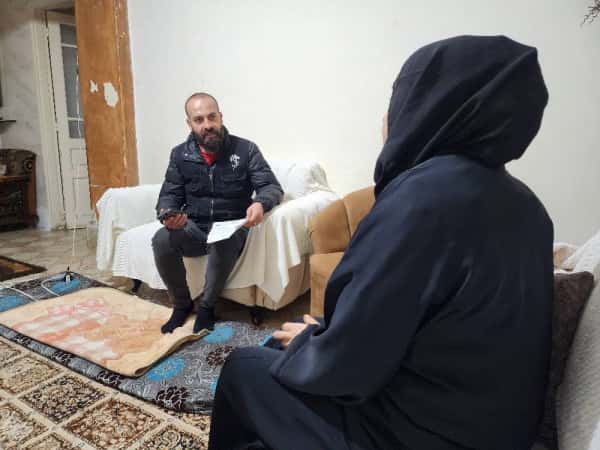 Die Krankheit bedroht Nour und könnte zu einem Verlust ihres Sehvermögens führen
