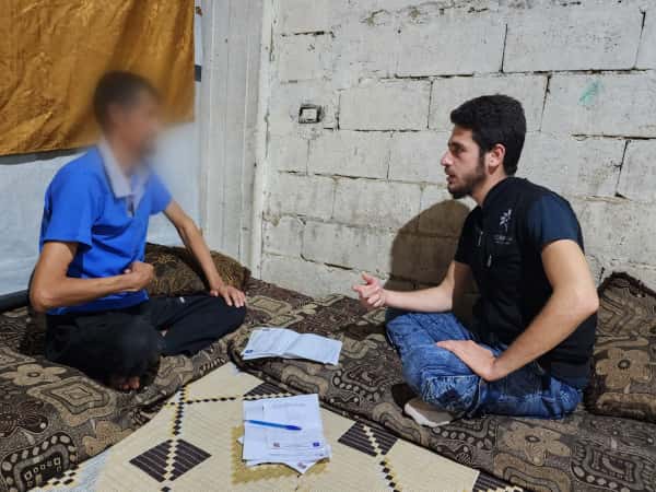Mosa wohnt mit seiner Familie unter Darmkrebs und schwerer finanziellen Situation
