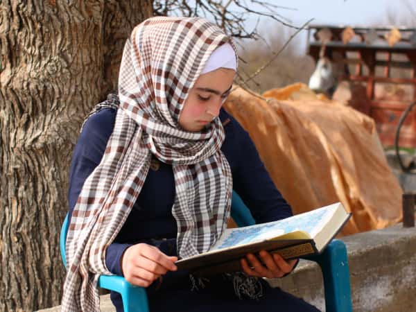 Qamar is an orphan girl.