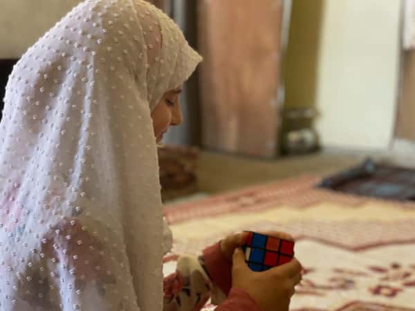 Fatima is an orphaned Homs child who is in need of a sponsor.