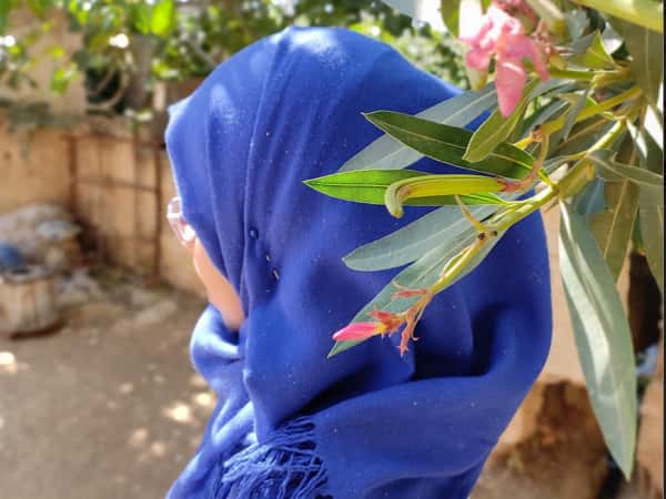 Saja is an orphan girl who needs your support