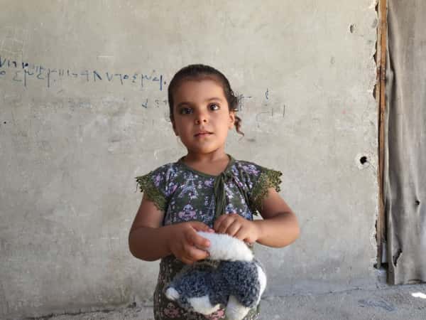 Amani is an orphan from Deir Al-Zor