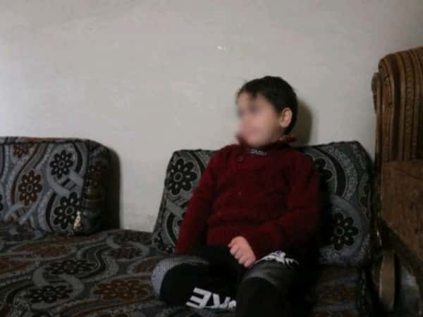 محمد طفل يتيم من الأتارب