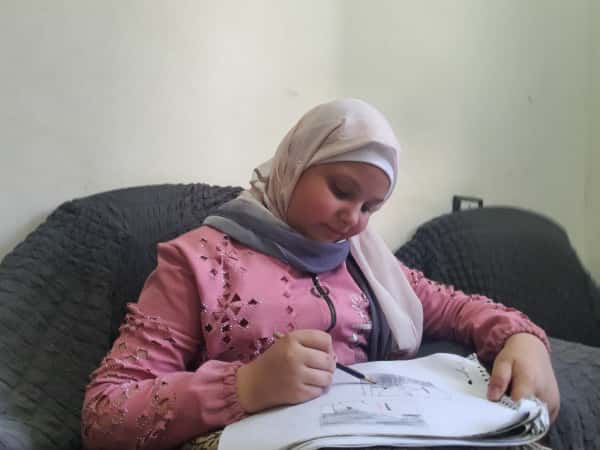 Fatima, a child who lost her father