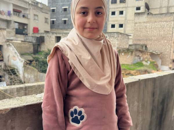 Unser wunderschönes Baby Siham ist Waise und braucht deine Unterstützung