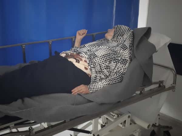 A woman had fractures in addition to pulmonary hemorrhage