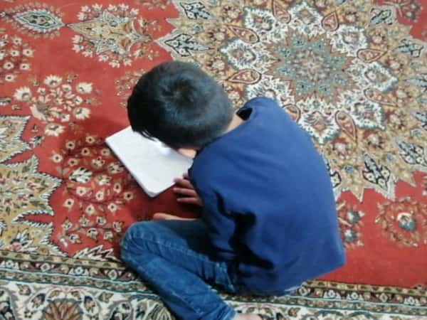 حسين..صعوباتٌ مستمرة وسط اليتم