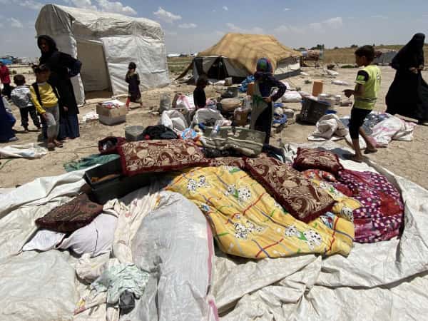 المخيمات المنسية