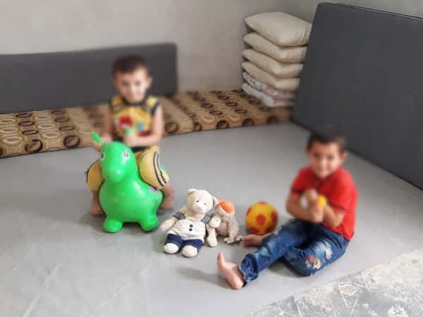 محمد بحاجة لمساعدتكم في تأمين بعض المستلزمات الأساسية لأطفالهُ