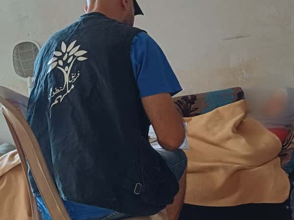 كيس دموي كبير أوجع الأخت ايات