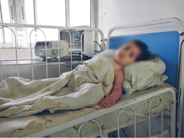 طفلة صغيرة بحاجة عمليتي زرع خلايا للجلد