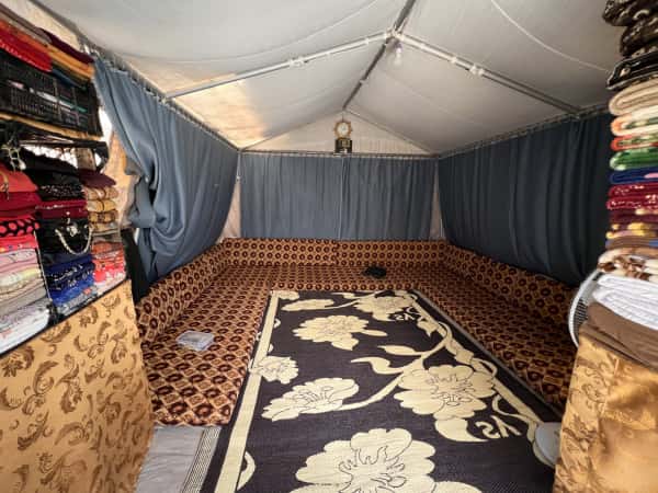 الخالة خديجة تنتظر تبرعاتكم السخيّة ليتغير حالهم للأفضل