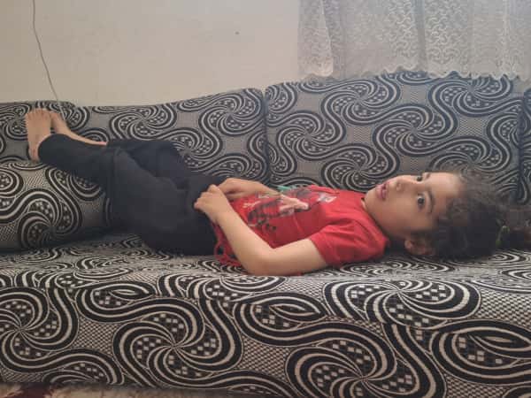 A child suffering from hypoxia in the brain and chronic seizures requires your assistance!