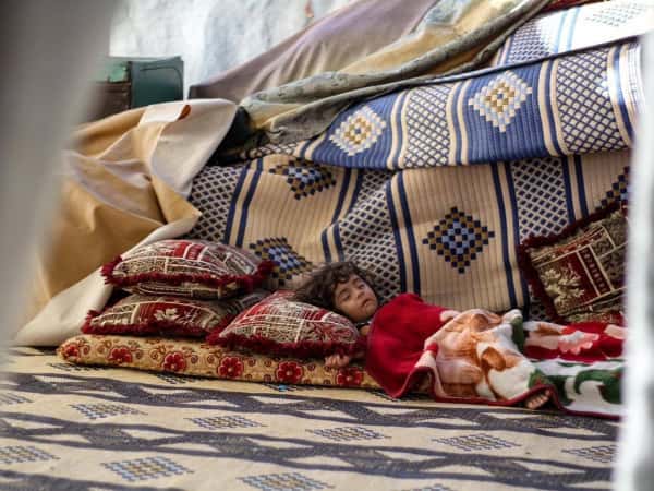 ألف عائلة فقيرة