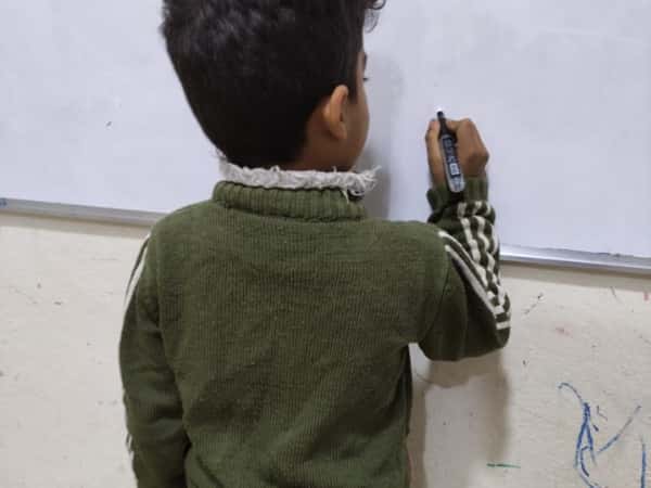Mustafa, an orphan who lost his father due to shelling