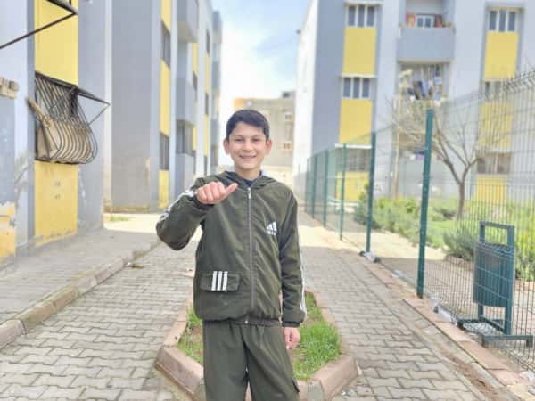 نجم طفل يتيم من حلب