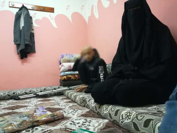 توفي ولدها بالسرطان والآخر يخضع لجلسات الكيماوي!