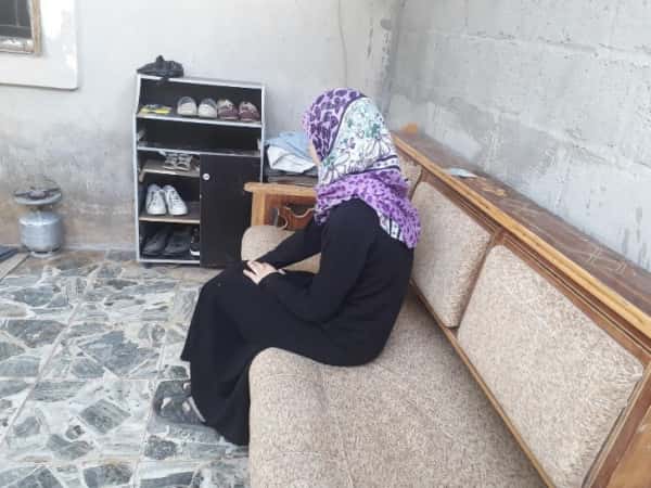 يمنعها المرض من الخروج خوفاً من الإغماء
