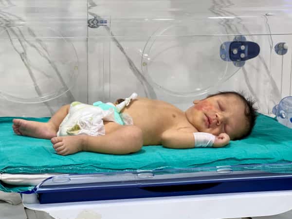 A child is suffering from pain and seizures!