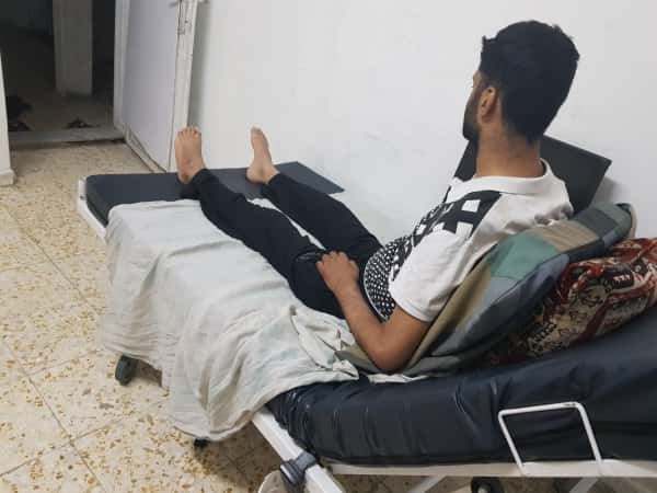 شاب يملك فرصة المشي مجدداً
