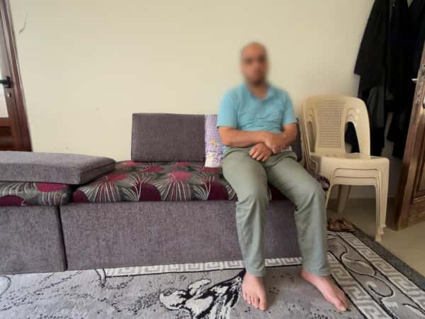 معاناة محمد مع التصلب اللويحي والظروف القاسية